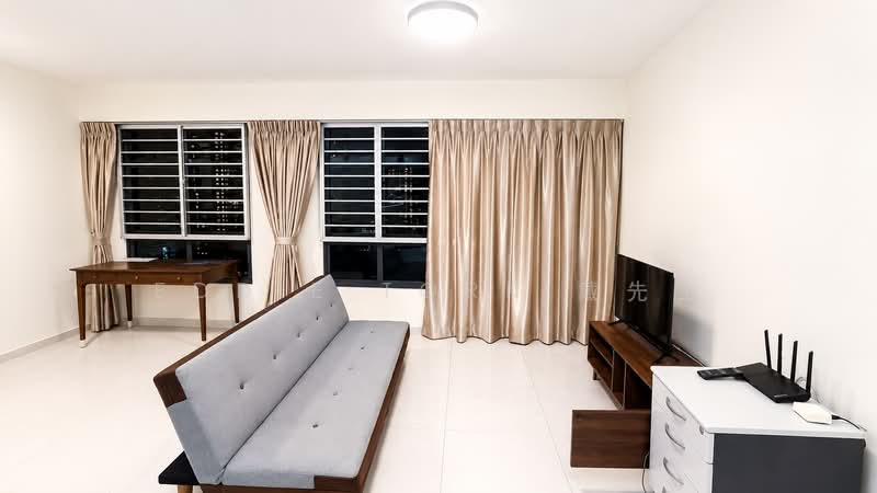 210A Clementi Avenue 6, 210A Clementi Avenue 6, Room Rental, 130 sqft, HDB Flat For Rent, by Eddie Tork 戴先生, 500189688 - Living Room - PropertyGuru.com.sg