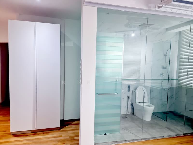 Beautifully Designed Studio with Attached Bathroom & Kitchenette near Kembangan MRT, Changi Road, Studio, 400 sqft, Shophouse For Rent, by Yn Shu Tan, 500189690 - Bathroom - PropertyGuru.com.sg