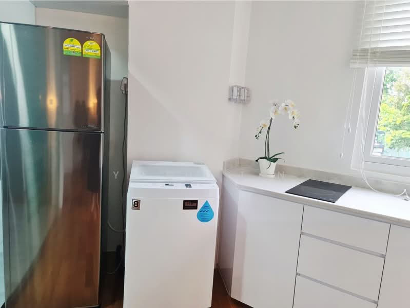 Beautifully Designed Studio with Attached Bathroom & Kitchenette near Kembangan MRT, Changi Road, Studio, 400 sqft, Shophouse For Rent, by Yn Shu Tan, 500189690 - Kitchen - PropertyGuru.com.sg