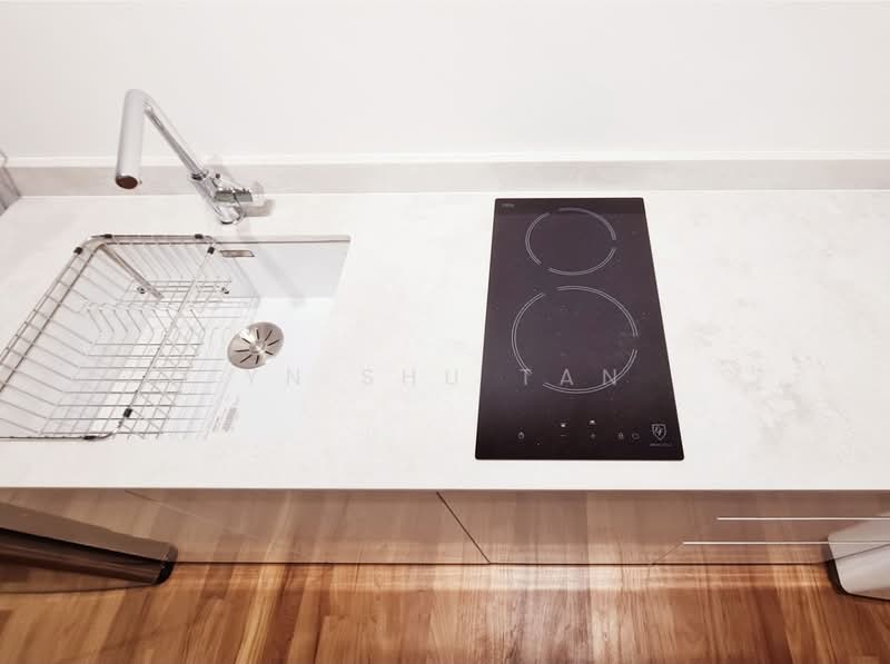 Beautifully Designed Studio with Attached Bathroom & Kitchenette near Kembangan MRT, Changi Road, Studio, 400 sqft, Shophouse For Rent, by Yn Shu Tan, 500189690 - Kitchen - PropertyGuru.com.sg