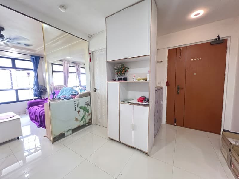 933A Hougang Avenue 9, 933A Hougang Avenue 9, 3 Bedrooms, 1,001 sqft, HDB Flat For Sale, by Ernest Low, 500189702 - Living Room - PropertyGuru.com.sg