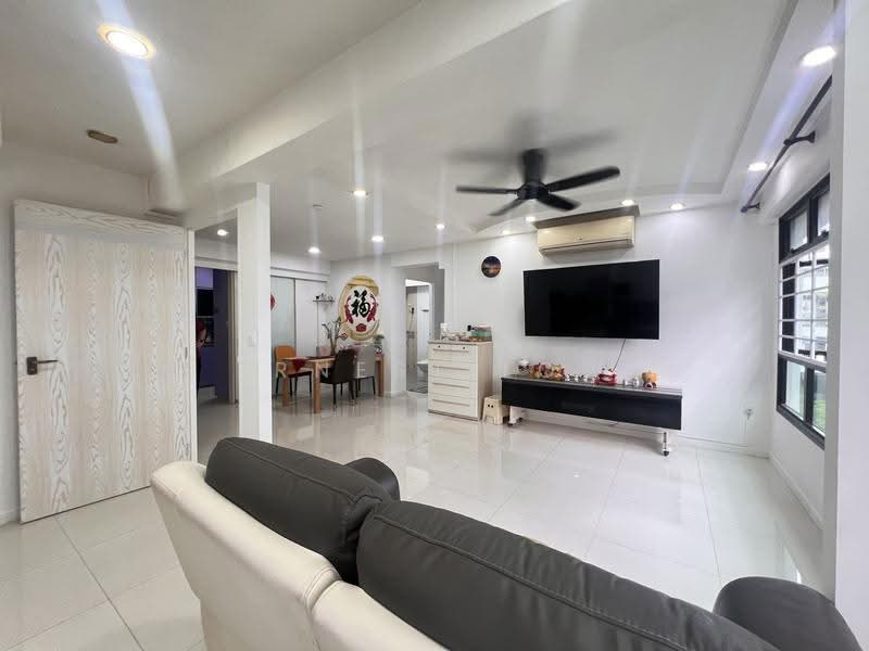 933A Hougang Avenue 9, 933A Hougang Avenue 9, Hougang / Punggol / Sengkang, 3 Bedrooms, 1,001 sqft, HDB Flat For Sale, by Ernest Low, 500189702 - PropertyGuru.com.sg