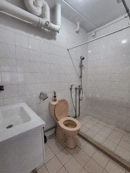 537 Woodlands Drive 16, 537 Woodlands Drive 16, 3 Bedrooms, 1,087 sqft, HDB Flat For Rent, by Irene Kwek, 500189736 - Bathroom - PropertyGuru.com.sg
