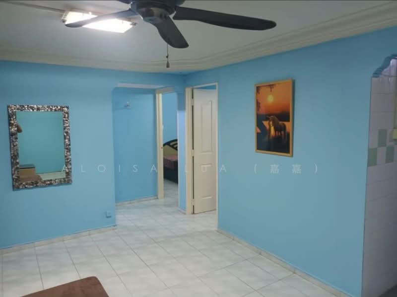 344 Woodlands Street 32, 344 Woodlands Street 32, 3 Bedrooms, 904 sqft, HDB Flat For Sale, by Aloisa Lua (嘉嘉), 500189739 - Living Room - PropertyGuru.com.sg