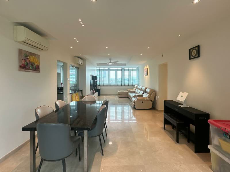 Sherwood Towers, 3 Jalan Anak Bukit, 3 Bedrooms, 1,539 sqft, Apartment For Sale, by Melina Yap, 500189740 - Living Room - PropertyGuru.com.sg
