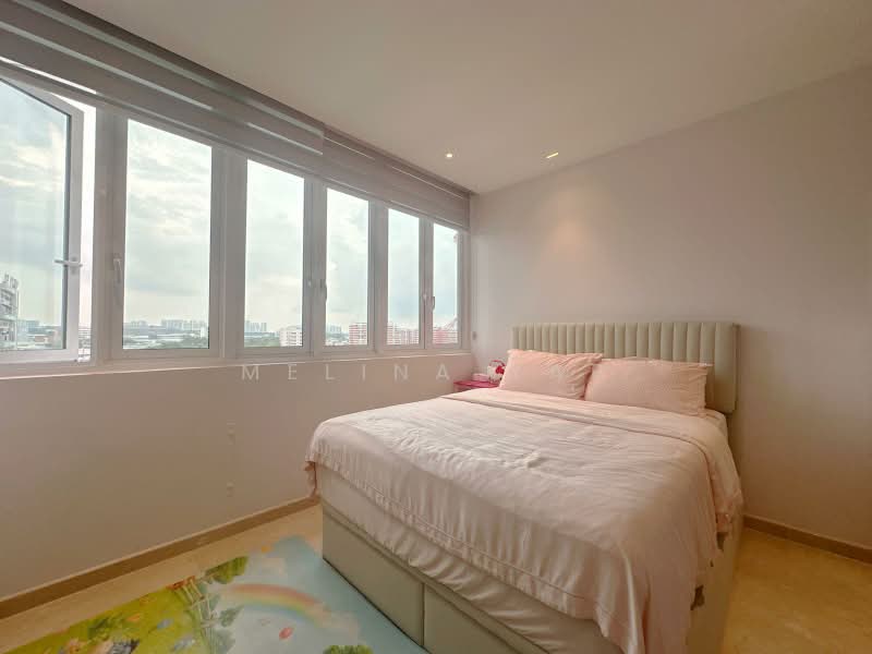 Sherwood Towers, 3 Jalan Anak Bukit, 3 Bedrooms, 1,539 sqft, Apartment For Sale, by Melina Yap, 500189740 - Bedroom - PropertyGuru.com.sg