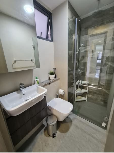 183 Longhaus, 183 Upper Thomson Road, Room Rental, 200 sqft, Condominium For Rent, by Liau Li Jun, 500189754 - Bathroom - PropertyGuru.com.sg