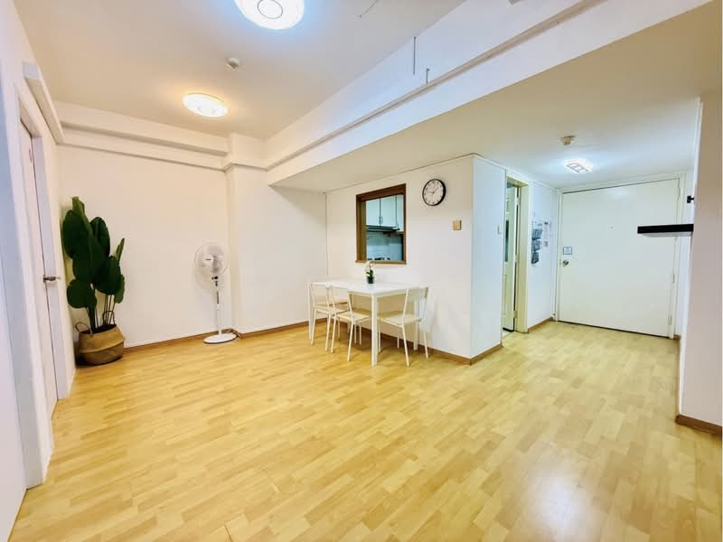 International Plaza, 10 Anson Road, Room Rental, 150 sqft, Apartment For Rent, by Liau Li Jun, 500189763 - PropertyGuru.com.sg