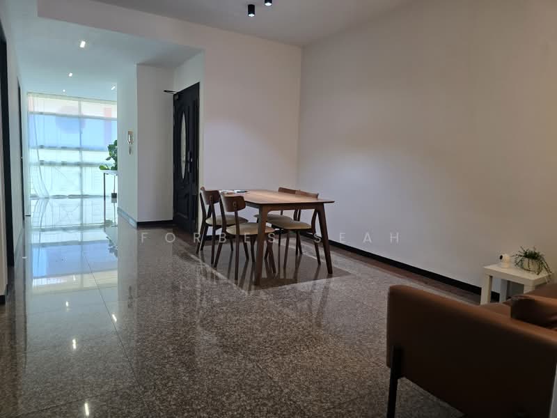 Kilat Court, 17 Lorong Kilat, Room Rental, 300 sqft, Walk-up Apartment For Rent, by Forbes Seah, 500189767 - Dining Room - PropertyGuru.com.sg