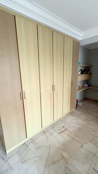 505 Pasir Ris Street 52, 505 Pasir Ris Street 52, 4 Bedrooms, 1,572 sqft, HDB Flat For Sale, by Danny Yong Kai Woon, 500189784 - Master room wardrobe  - PropertyGuru.com.sg