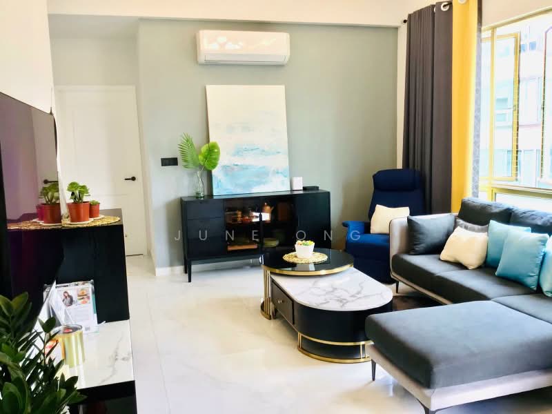 Kentish Green, 20 Oxford Road, 3 Bedrooms, 1,259 sqft, Apartment For Sale, by June Ong, 500189794 - Living Room - PropertyGuru.com.sg