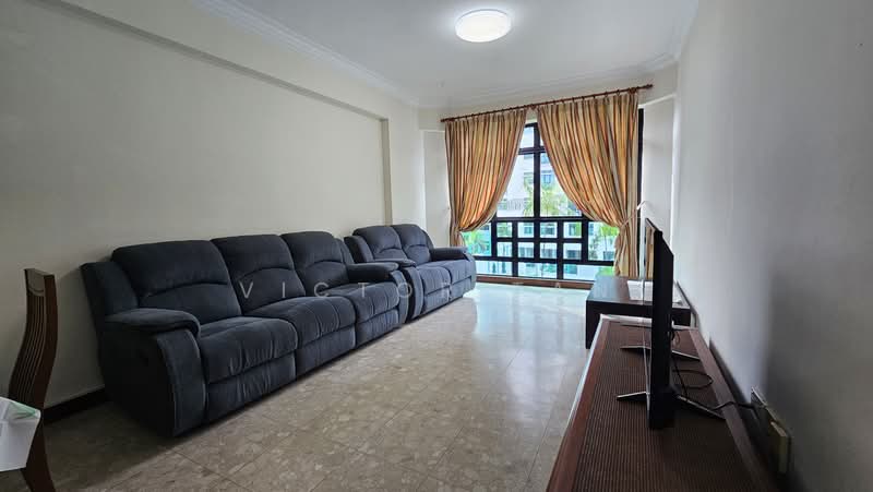 Eastvale, 35 Pasir Ris Drive 3, 3 Bedrooms, 1,280 sqft, Condominium For Rent, by Victor Tan, 500189798 - Living Room - PropertyGuru.com.sg