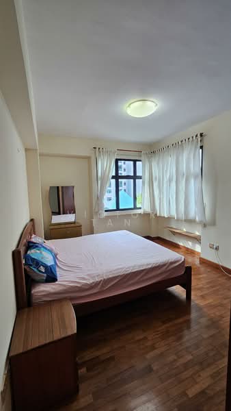 Eastvale, 35 Pasir Ris Drive 3, 3 Bedrooms, 1,280 sqft, Condominium For Rent, by Victor Tan, 500189798 - Bedroom - PropertyGuru.com.sg