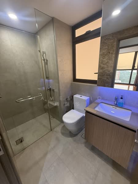 Seaside Residences, 18 Siglap Link, 3 Bedrooms, 1,302 sqft, Apartment For Rent, by James Yio (杨瑞华), 500189816 - Common Bathroom - PropertyGuru.com.sg