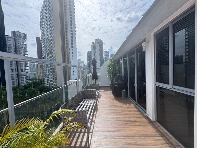 Waterford Residence, 21 Kim Yam Road, 4 Bedrooms, 1,819 sqft, Condominium For Sale, by Jasmine Chan, 500189824 - Balcony - PropertyGuru.com.sg
