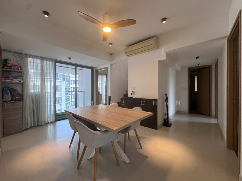 Waterford Residence, 21 Kim Yam Road, 4 Bedrooms, 1,819 sqft, Condominium For Sale, by Jasmine Chan, 500189824 - Living Room - PropertyGuru.com.sg