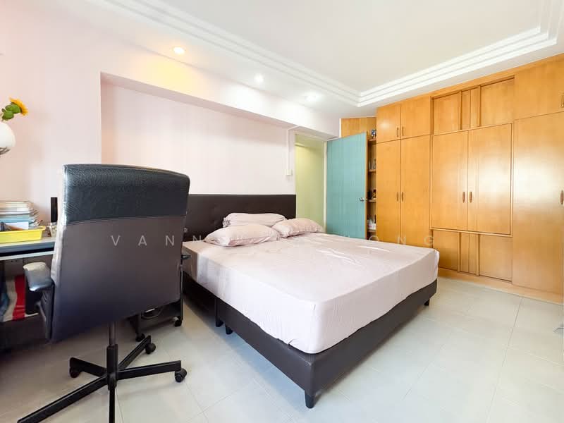 327 Sembawang Crescent, 327 Sembawang Crescent, 3 Bedrooms, 1,087 sqft, HDB Flat For Sale, by Vannessa Kong, 500189825 - Bedroom - PropertyGuru.com.sg