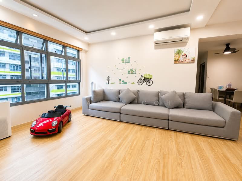 618A Tampines Street 61, 618A Tampines Street 61, 3 Bedrooms, 1,216 sqft, HDB Flat For Sale, by Sharon Goh, 500189827 - Living Room - PropertyGuru.com.sg