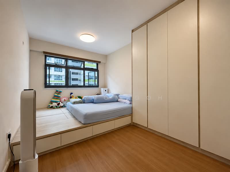 618A Tampines Street 61, 618A Tampines Street 61, 3 Bedrooms, 1,216 sqft, HDB Flat For Sale, by Sharon Goh, 500189827 - Master Bedroom - PropertyGuru.com.sg
