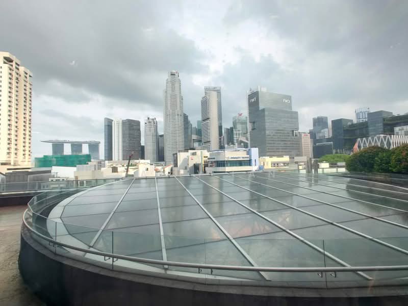 The Central, 6 Eu Tong Sen Street, 1 Bedroom, 624 sqft, Apartment For Rent, by Davey Tan, 500189833 - Exterior - PropertyGuru.com.sg