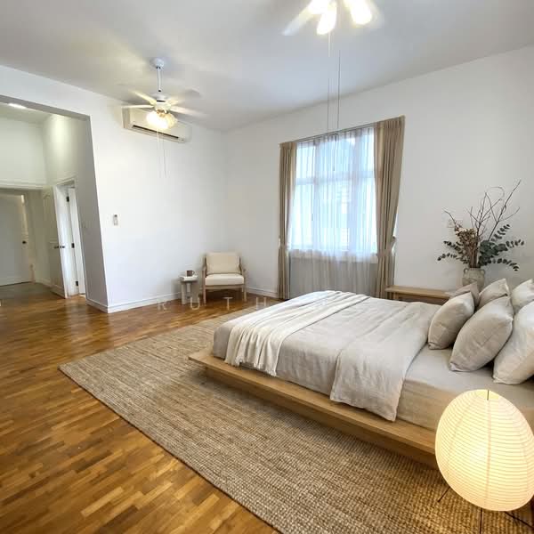Leonie Condotel, 2 Leonie Hill Road, 4 Bedrooms, 2,722 sqft, Condominium For Rent, by Ruth Ng, 500189841 - Bedroom - PropertyGuru.com.sg