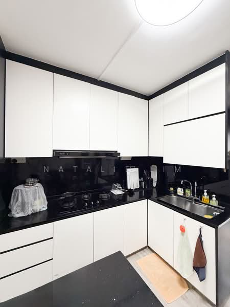 740 Woodlands Circle, 740 Woodlands Circle, 3 Bedrooms, 1,097 sqft, HDB Flat For Sale, by Natalie Lim, 500189845 - Kitchen - PropertyGuru.com.sg
