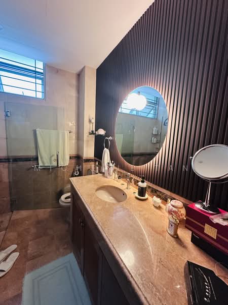 Tai Keng Villas, Jalan Kelichap, 5 Bedrooms, 3,089 sqft, Corner Terrace For Sale, by Michelle Tan, 500189846 - Bathroom - PropertyGuru.com.sg