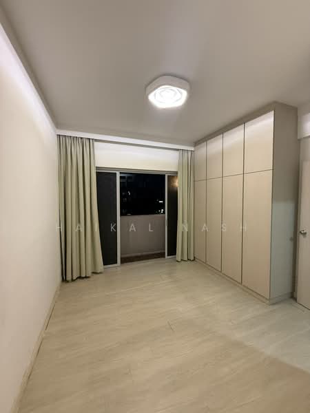 The Bayshore, 24 Bayshore Road, 2 Bedrooms, 969 sqft, Condominium For Rent, by Haikal Nash, 500189865 - Master Bedroom - PropertyGuru.com.sg