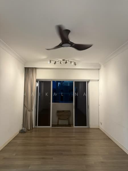 The Bayshore, 24 Bayshore Road, 2 Bedrooms, 969 sqft, Condominium For Rent, by Haikal Nash, 500189865 - Balcony - PropertyGuru.com.sg