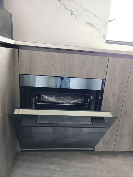 Leedon Green, 34 Leedon Heights, 2 Bedrooms, 700 sqft, Condominium For Sale, by Jensen Lee, 500189871 - Kitchen - PropertyGuru.com.sg