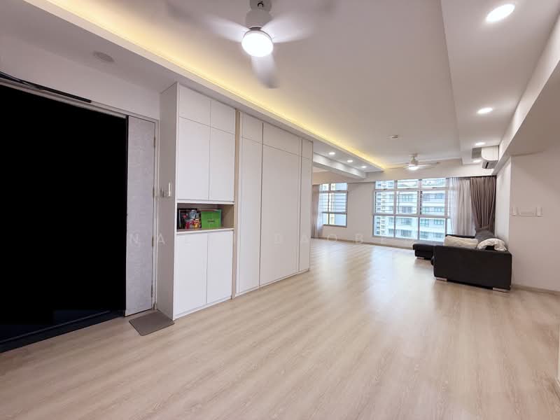 409D Northshore Drive, 409D Northshore Drive, 3 Bedrooms, 1,206 sqft, HDB Flat For Sale, by Nazri Baobed, 500189878 - Living Room - PropertyGuru.com.sg
