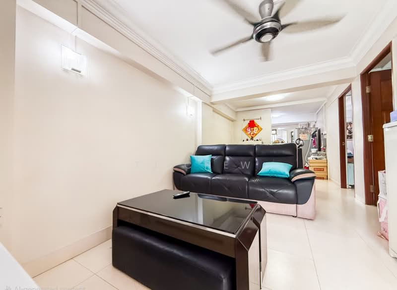 130 Kim Tian Road, 130 Kim Tian Road, 3 Bedrooms, 700 sqft, HDB Flat For Sale, by TJ Chew, 500189884 - Living Room - PropertyGuru.com.sg