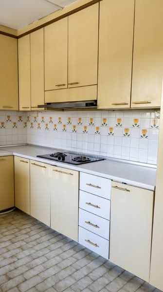 104 Jalan Rajah, 104 Jalan Rajah, 3 Bedrooms, 1,485 sqft, HDB Flat For Sale, by Jasmine Chew, 500189895 - Kitchen - PropertyGuru.com.sg