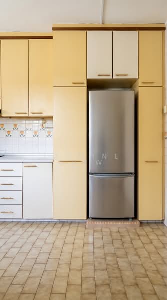 104 Jalan Rajah, 104 Jalan Rajah, 3 Bedrooms, 1,485 sqft, HDB Flat For Sale, by Jasmine Chew, 500189895 - Kitchen - PropertyGuru.com.sg