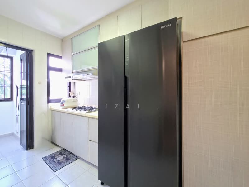 221A Bedok Central, 221A Bedok Central, 3 Bedrooms, 1,011 sqft, HDB Flat For Rent, by Faizal ., 500189906 - Kitchen - PropertyGuru.com.sg
