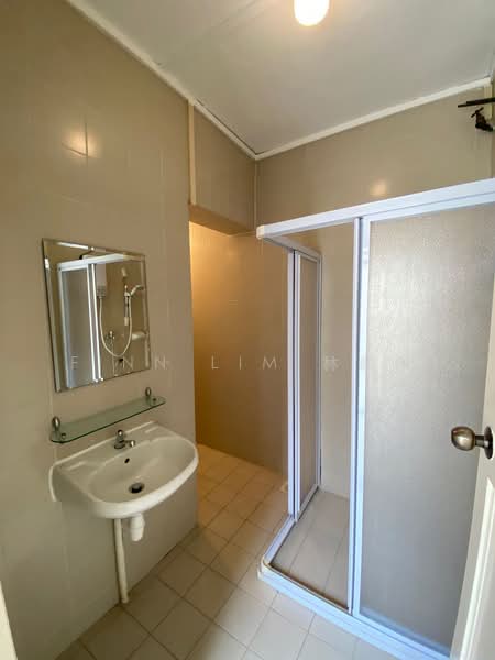 Townerville, McNair Road, 3 Bedrooms, 2,424 sqft, Conservation House For Rent, by Finn Lim 林毅桀, 500189907 - Bathroom - PropertyGuru.com.sg