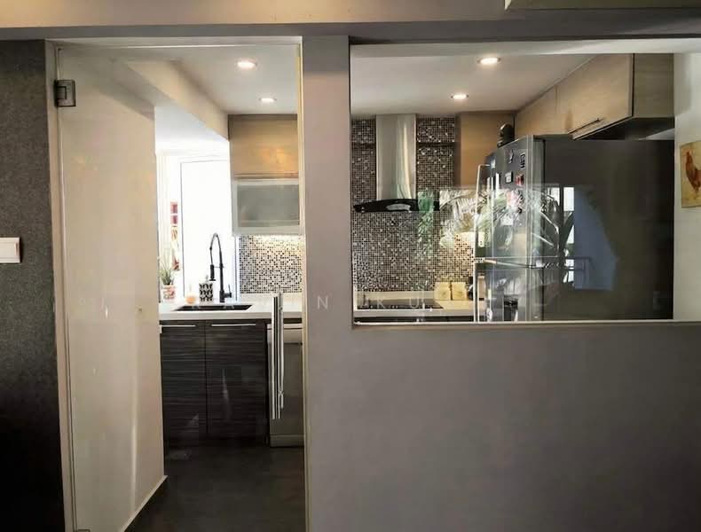 Aquarius By The Park, 1 Bedok Reservoir View, 3 Bedrooms, 1,206 sqft, Condominium For Sale, by Kavin Kuah, 500189910 - Kitchen - PropertyGuru.com.sg