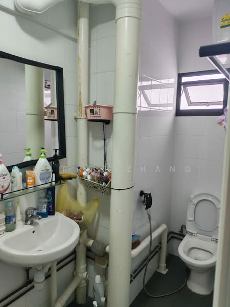 712 Hougang Avenue 2, 712 Hougang Avenue 2, 4 Bedrooms, 1,593 sqft, HDB Flat For Sale, by Carrie Zhang, 500189913 - PropertyGuru.com.sg