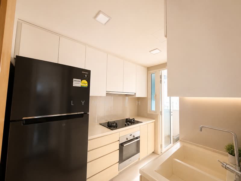 The Tampines Trilliant, 13 Tampines Central 7, 3 Bedrooms, 872 sqft, Executive Condominium For Rent, by Lynn Chen, 500189915 - Kitchen - PropertyGuru.com.sg
