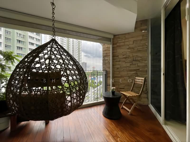 588D Ang Mo Kio Street 52, 588D Ang Mo Kio Street 52, 3 Bedrooms, 1,205 sqft, HDB Flat For Sale, by Sherlyn Neoh, 500189923 - Living Room Balcony - PropertyGuru.com.sg