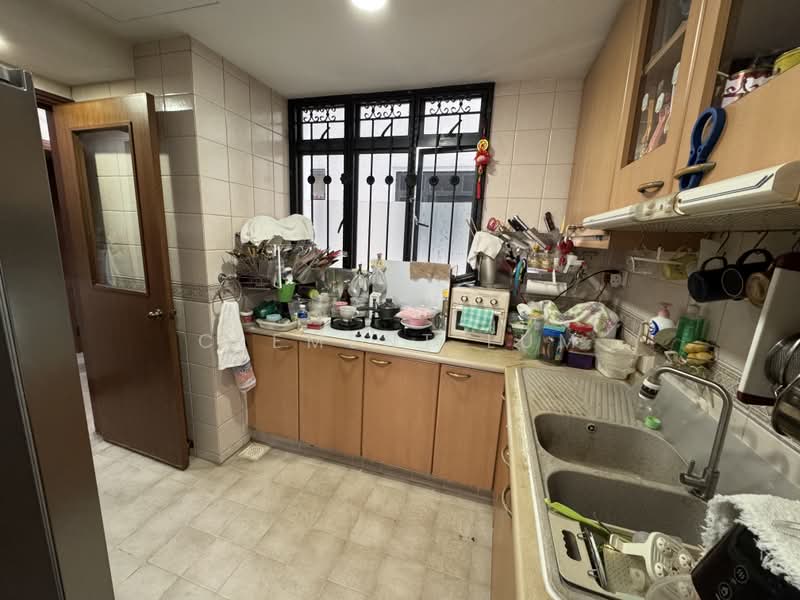 Regentville, 12 Hougang Street 92, 3 Bedrooms, 1,076 sqft, Condominium For Sale, by Clement Lum, 500189925 - Kitchen - PropertyGuru.com.sg