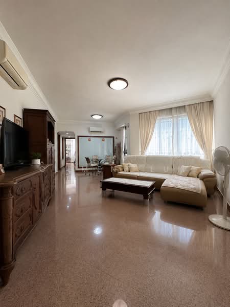 Regentville, 12 Hougang Street 92, 3 Bedrooms, 1,076 sqft, Condominium For Sale, by Clement Lum, 500189925 - Living Room - PropertyGuru.com.sg