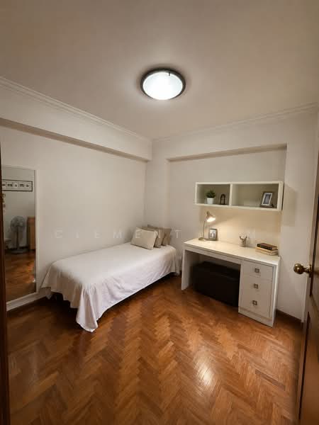 Regentville, 12 Hougang Street 92, 3 Bedrooms, 1,076 sqft, Condominium For Sale, by Clement Lum, 500189925 - Bedroom - PropertyGuru.com.sg