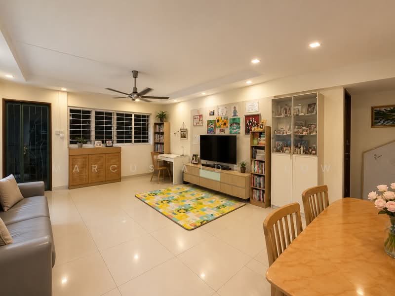 266 Tampines Street 21, 266 Tampines Street 21, 3 Bedrooms, 1,109 sqft, HDB Flat For Sale, by Marcus Aiden Low, 500189929 - Living Room - PropertyGuru.com.sg