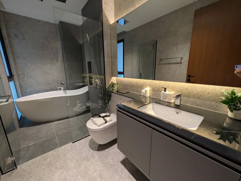 Sembawang Park, , 5 Bedrooms, 4,834 sqft, Terraced House For Sale, by Jessica Ng, 500189934 - Bathroom - PropertyGuru.com.sg