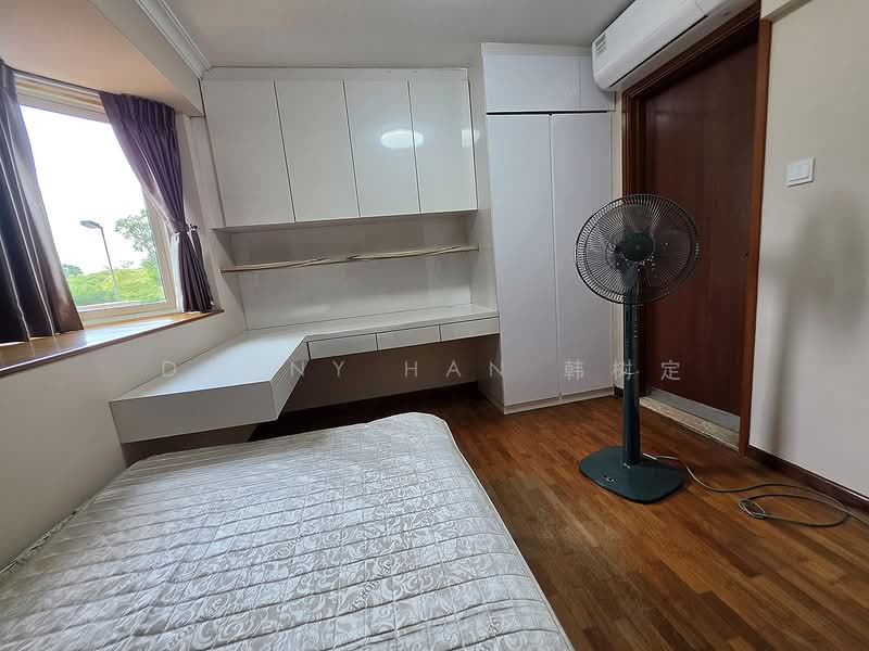Evergreen Park, 31 Hougang Avenue 7, 3 Bedrooms, 1,173 sqft, Condominium For Rent, by Danny Han 韩树定, 500189944 - Bedroom - PropertyGuru.com.sg