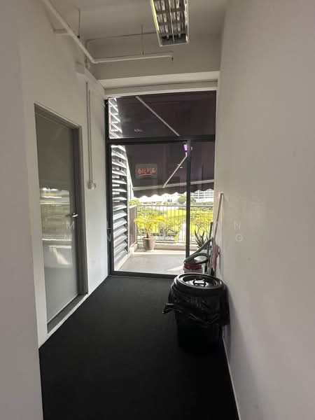 UB. One, 81 Ubi Avenue 4, 1,044 sqft, Light Industrial (B1) For Rent, by Melvin Tan Meng Liang, 500189947 - Corridor - CommercialGuru.com.sg
