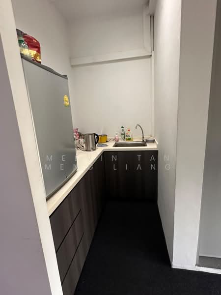 UB. One, 81 Ubi Avenue 4, 1,044 sqft, Light Industrial (B1) For Rent, by Melvin Tan Meng Liang, 500189947 - Kitchen - CommercialGuru.com.sg