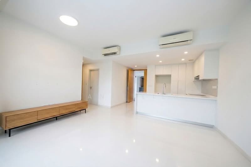 Hedges Park Condominium, 89 Flora Drive, 2 Bedrooms, 797 sqft, Condominium For Sale, by Shanel Liew, 500189952 - Living Room - PropertyGuru.com.sg