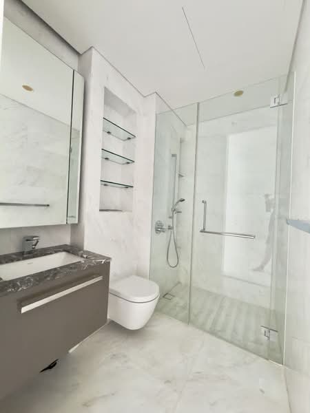 South Beach Residences, 28 South Beach Road, 3 Bedrooms, 1,744 sqft, Condominium For Rent, by Adrian Wee 黄國强, 500189961 - Bathroom - PropertyGuru.com.sg